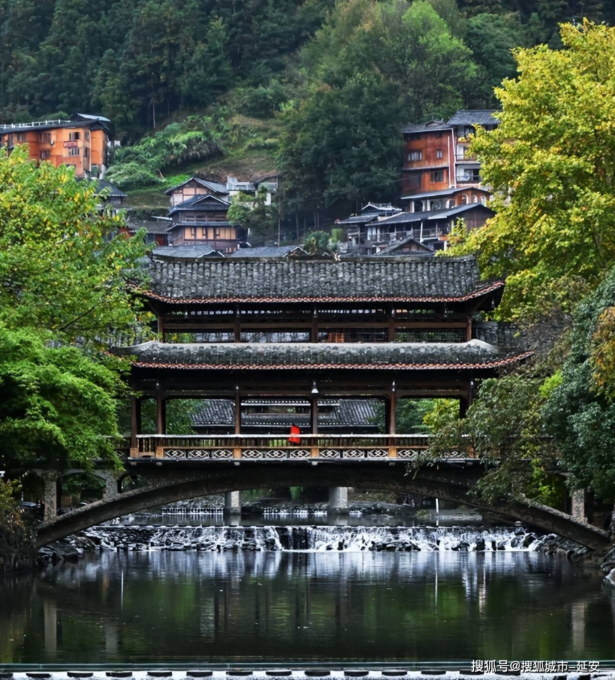 贵州景点有哪些有名的景点(贵州景点有哪些有名的景点苗族)-第2张图片