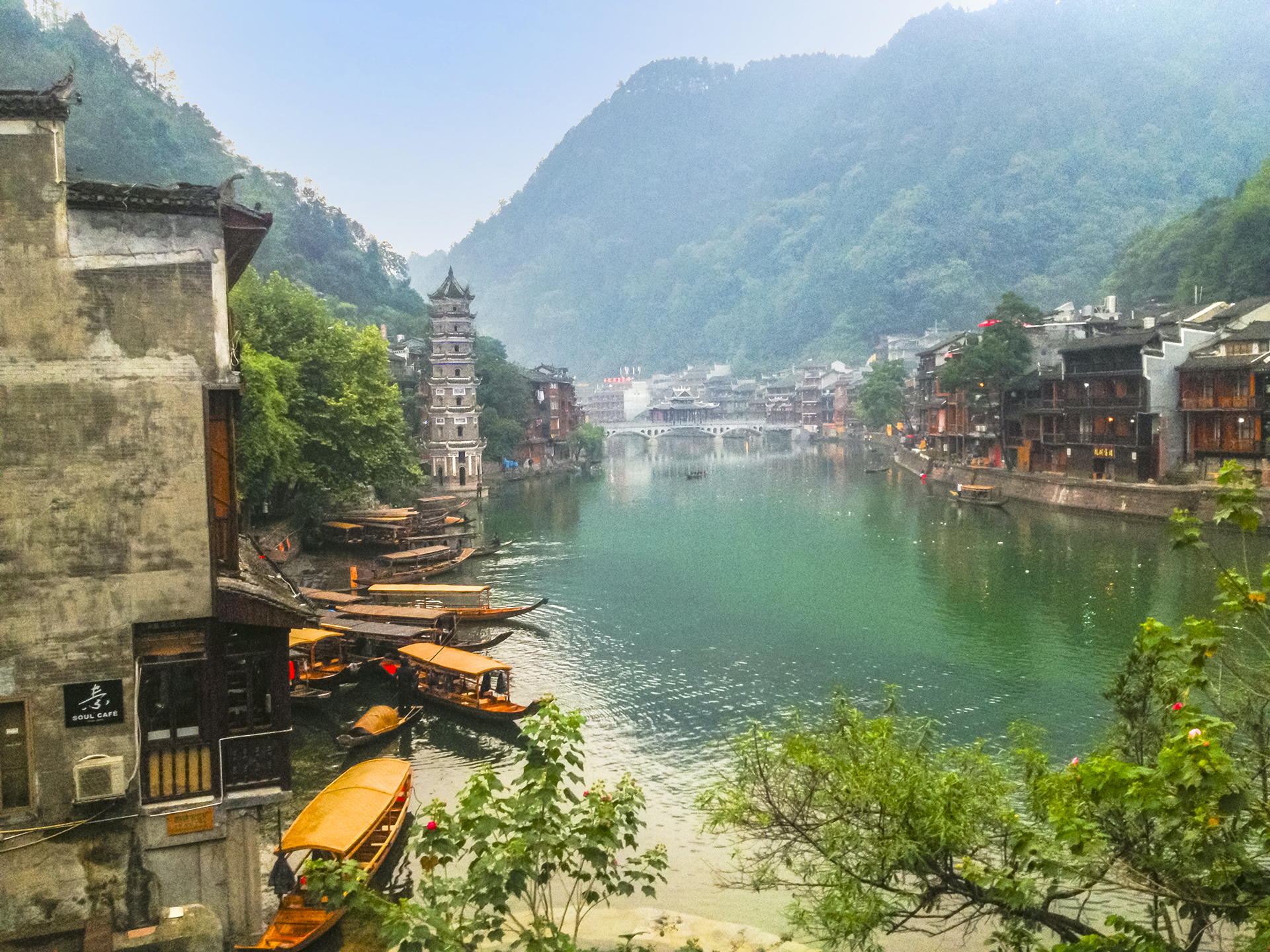 湖南凤凰古城景点介绍湖南凤凰古城旅游景点大全-第2张图片